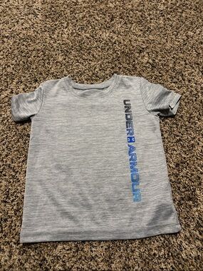 Under Armour Gray Tee with Blue Vertical Logo
